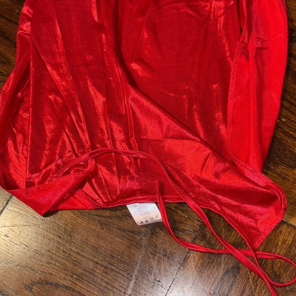 Disney Superhero cape Kids Costume - Red, Black, Blue bundle - Picture 9 of 10